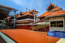 Guruvayur (Guruvayoor)