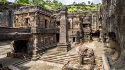 hindu caves