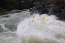 rafting en el río dandeli