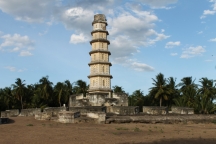 马诺拉塔(Manora Tower) 