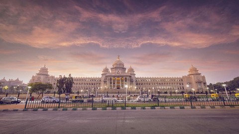 Видхана Судха (Vidhana Soudha)