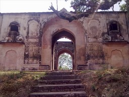 Sujanpur Tira 