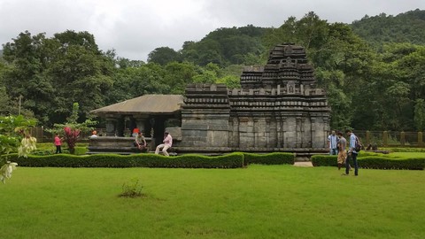 마하데프 사원