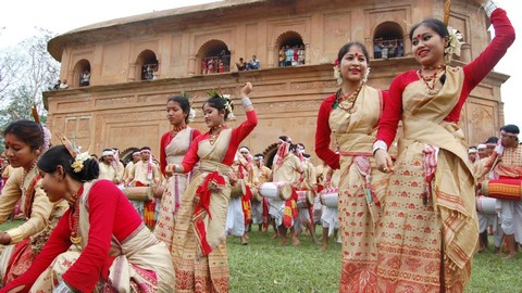 Danse Bihu 