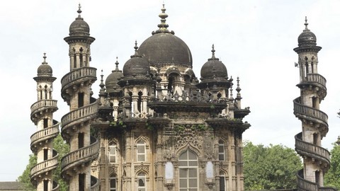 马哈巴特•马克巴拉（Mahabat Maqbara）