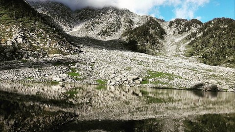 卡雷里湖 