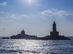 Statue de Thiruvalluvar 