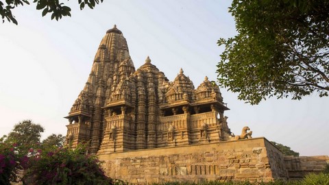 卡久拉霍庙宇建筑群(Khajuraho Group of Monuments) 