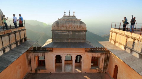 badal mahal