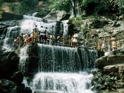 Suruli Waterfalls