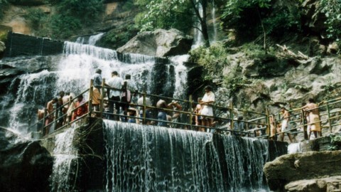 Suruli Waterfalls