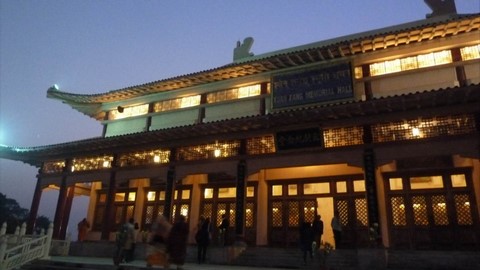 Le mémorial de Xuanzang 