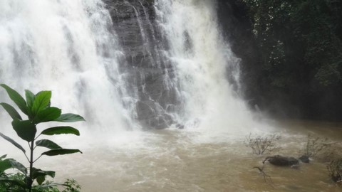 Kalhatti Falls