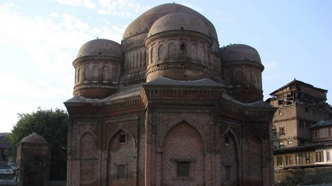 Badshah Tomb