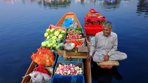 Floating Vegetable Market