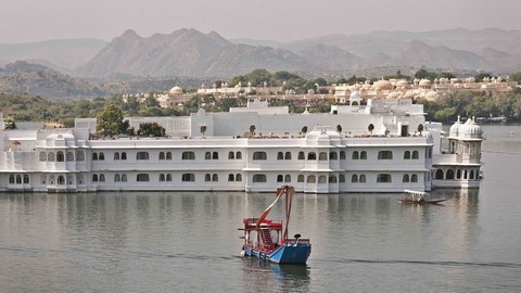 palacio del lago