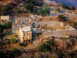 Kondapalli Fort